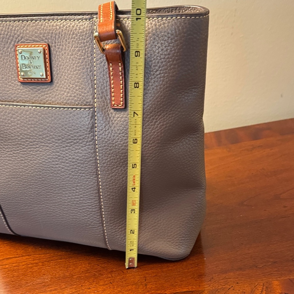 Dooney & Bourke Grey Pebble Grain Leather Tote brown straps w/zipper - Picture 14 of 14